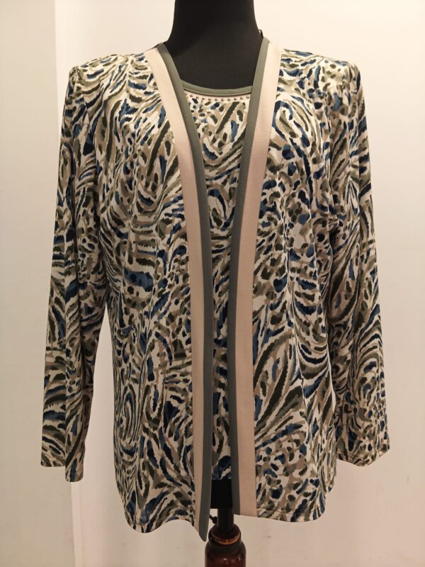 Conjunto chaqueta y top