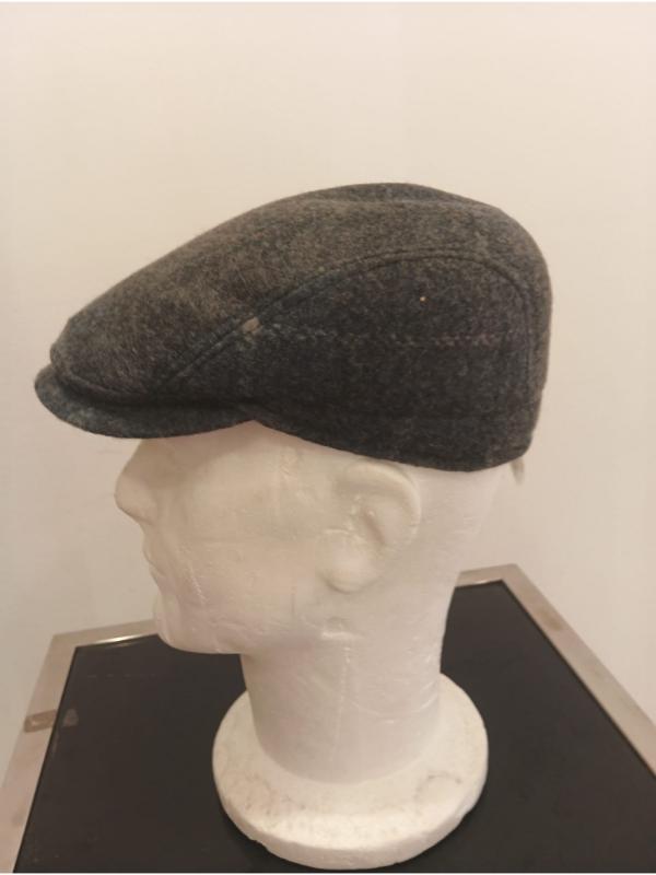 Gorra boston gris cuadros